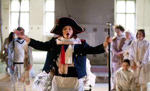 Althea Thauberger, Marat Sade Bohnice (film still), 2012